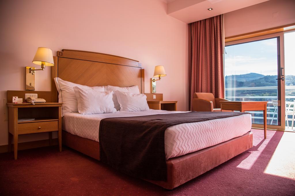 Hotel Regua Douro Peso da Regua Ngoại thất bức ảnh